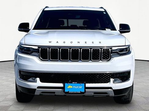Used 2024 Jeep Wagoneer L Series II w/ Flexible Seating Group image 2