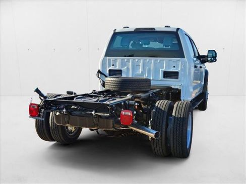 New 2025 Ford F450 XL image 2