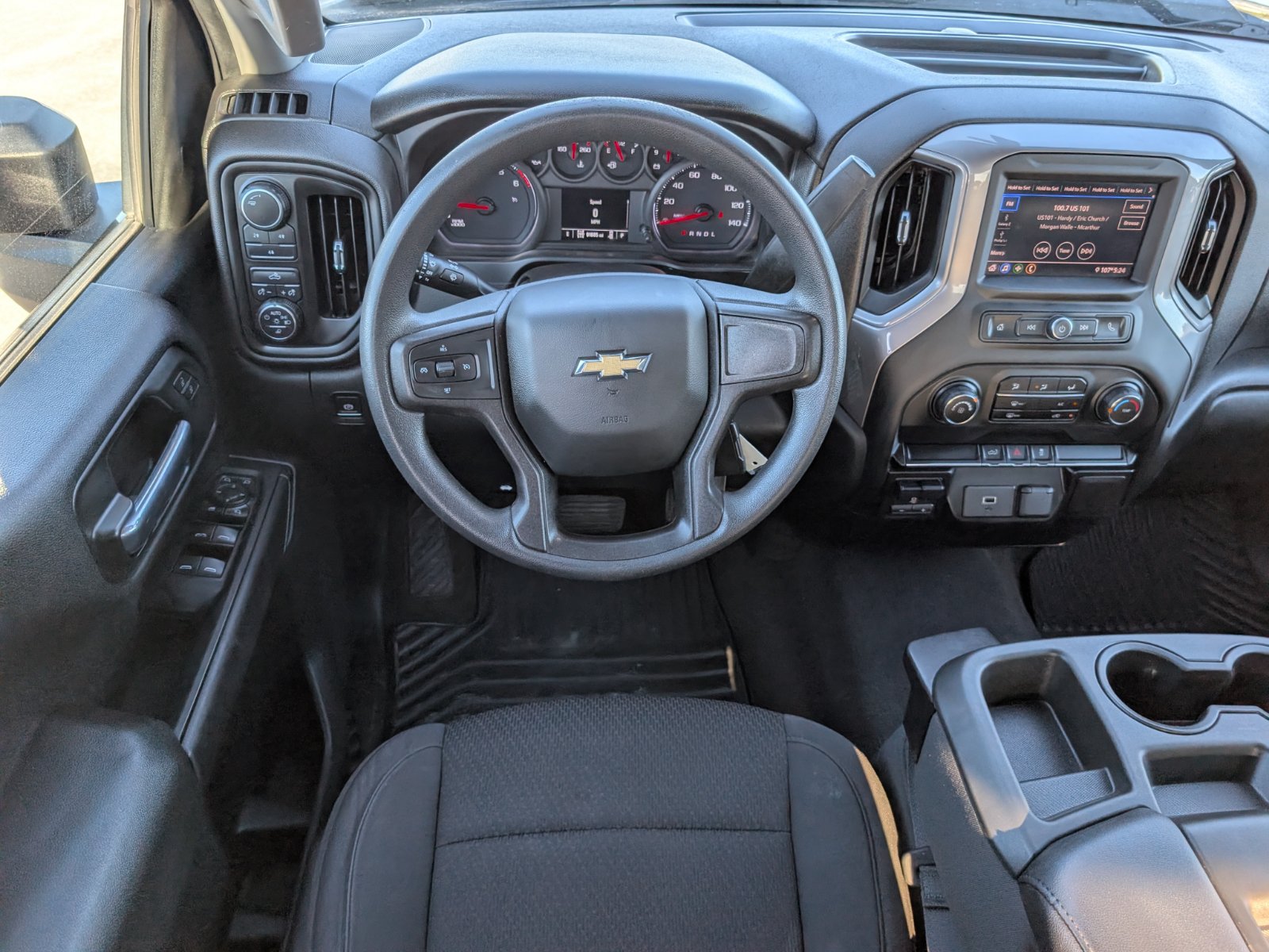 Used 2020 Chevrolet Silverado 2500 Custom w/ Custom Value Package AWD/4WD image 10
