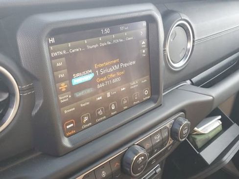 Certified 2022 Jeep Wrangler Unlimited Sahara w/ Cold Weather Group image 11