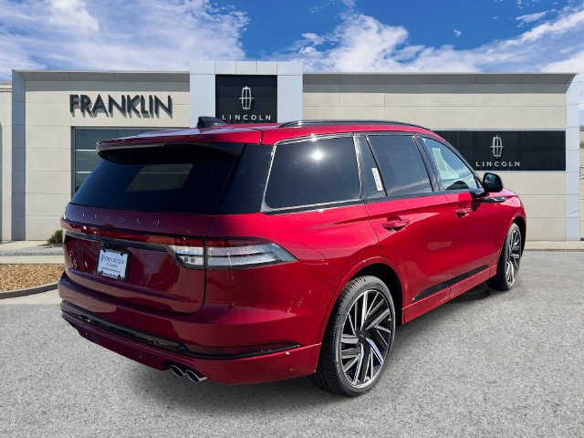 New 2026 Lincoln Aviator Black Label w/ Jet Appearance Package AWD/4WD image 7