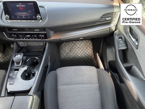 Certified 2023 Nissan Rogue SV image 18