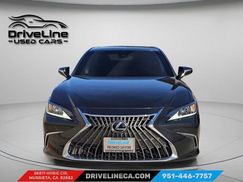 Used 2025 Lexus ES 350 w/ Accessory Package (Z2) image 3