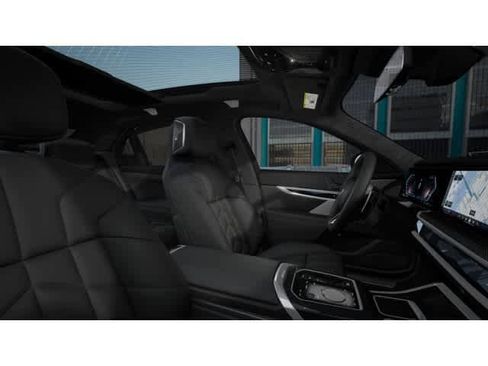 New 2025 BMW 760i xDrive image 9