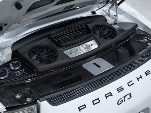 Used 2016 Porsche 911 GT3 RWD image 40