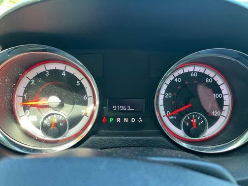 Used 2012 Dodge Grand Caravan SXT FWD image 18