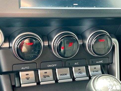 Used 2025 Toyota GR86 Premium w/ ALL Weather Mat Package (TMS) image 15