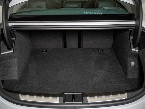 Certified 2025 Porsche Taycan image 28