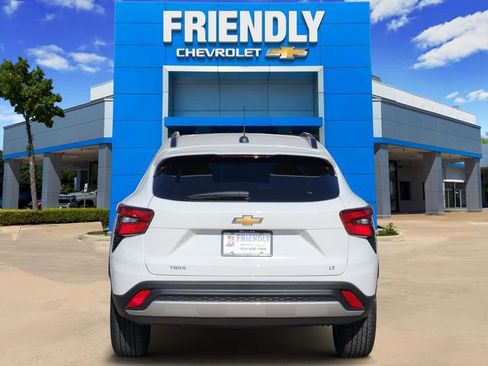 Used 2024 Chevrolet Trax LT image 6