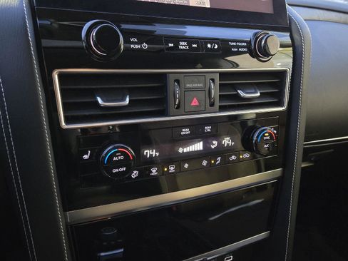 Certified 2024 INFINITI QX80 Premium Select w/ Cargo Package image 26