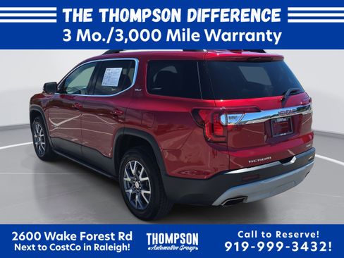 Used 2022 GMC Acadia SLT w/ Technology Package AWD/4WD image 5