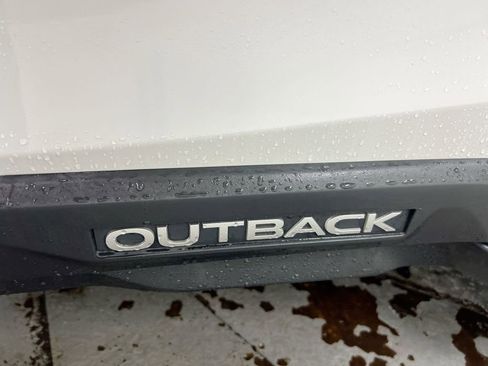 Used 2020 Subaru Outback Premium AWD/4WD image 25