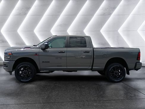 New 2026 RAM 3500 Big Horn AWD/4WD image 3