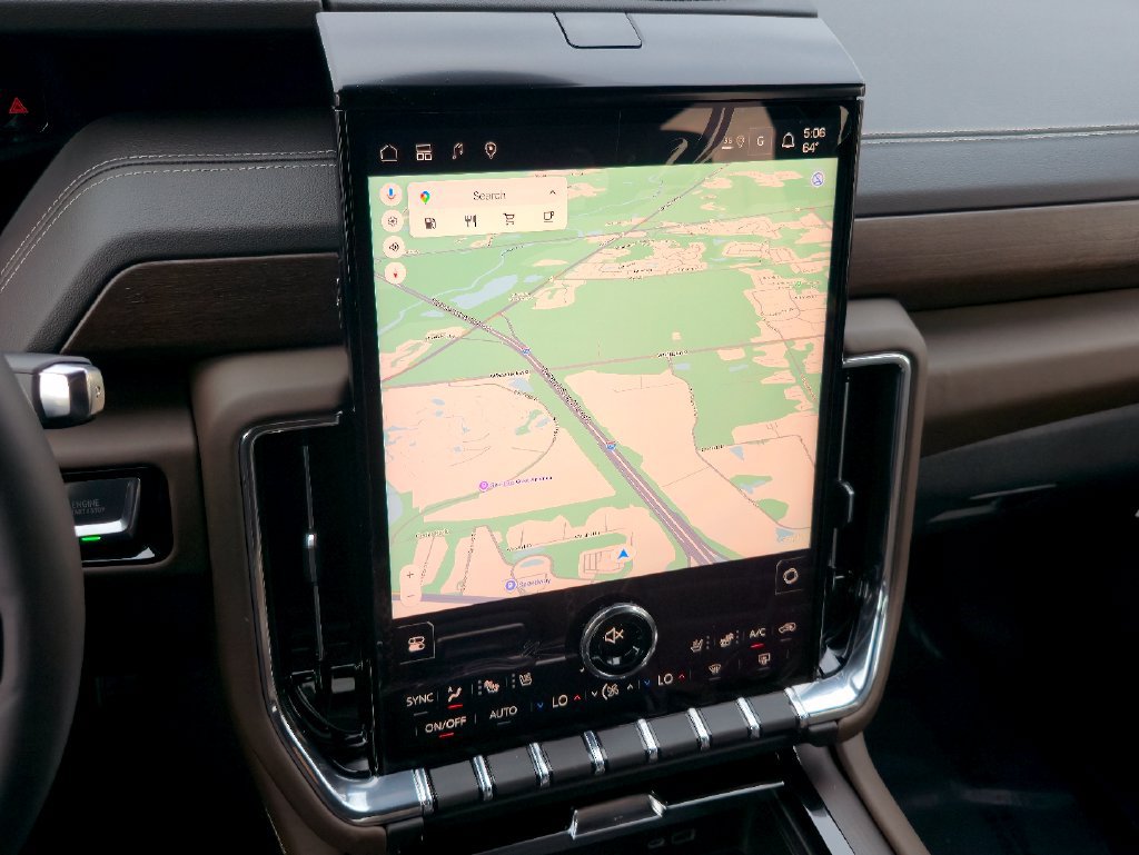 New 2026 GMC Yukon Denali Ultimate AWD/4WD image 14