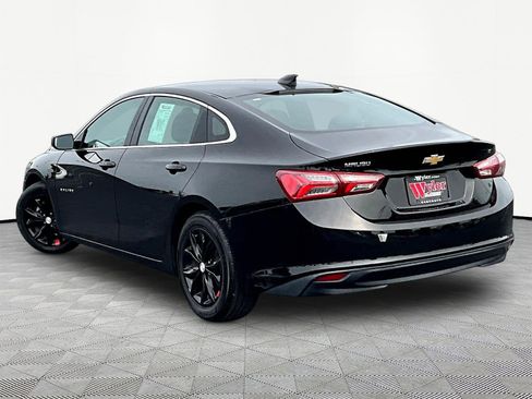 Used 2019 Chevrolet Malibu LT FWD image 4