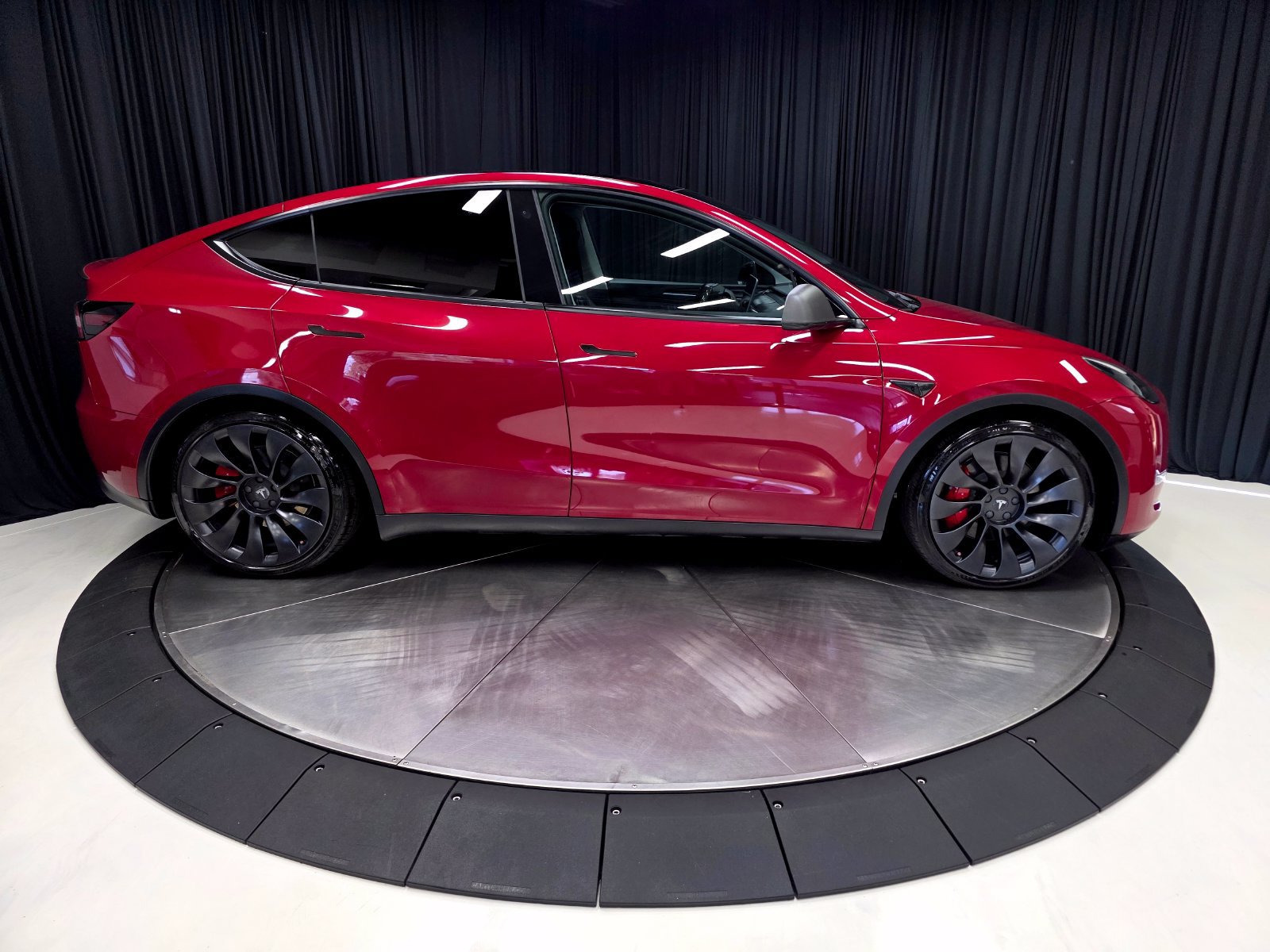 Used 2022 Tesla Model Y Performance AWD/4WD image 14