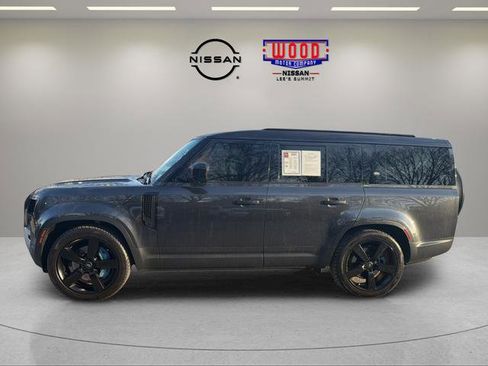 Used 2023 Land Rover Defender 130 SE AWD/4WD image 5