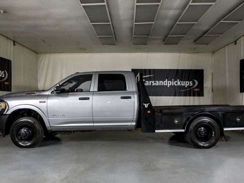 Used 2022 RAM 3500 Tradesman image 11