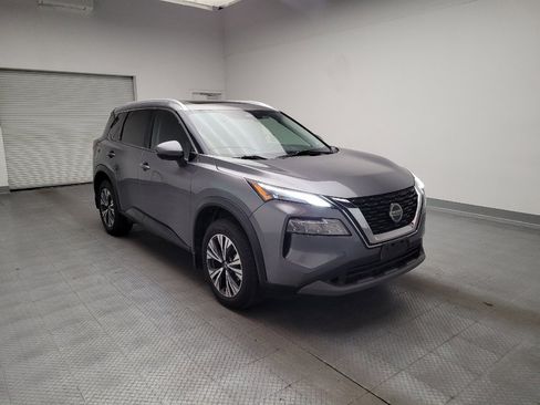 Used 2021 Nissan Rogue SV w/ Premium Package FWD image 13
