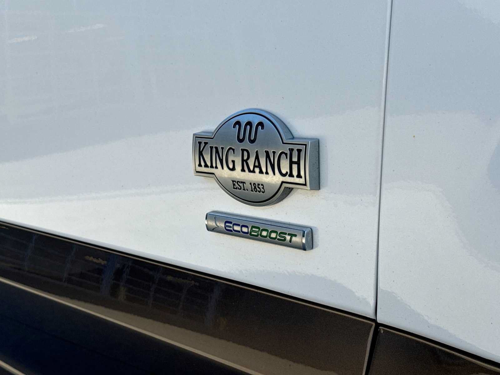 Used 2015 Ford F150 King Ranch w/ Equipment Group 601A Luxury AWD/4WD image 12