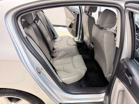 Used 2007 Volkswagen Passat 2.0T image 43