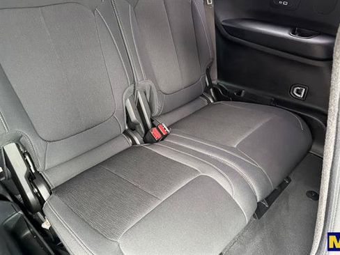 Used 2022 Jeep Grand Cherokee L Laredo w/ Luxury Tech Group I RWD image 18
