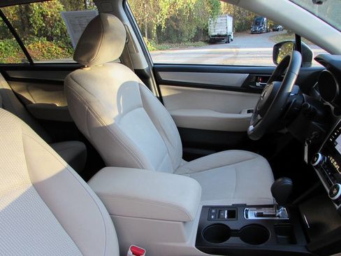 Used 2019 Subaru Outback 2.5i Premium w/ Popular Package #2 image 36