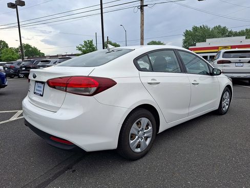 Used 2017 Kia Forte LX FWD image 7