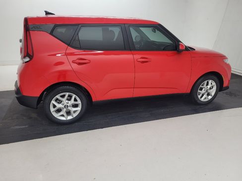 Used 2020 Kia Soul S FWD image 10