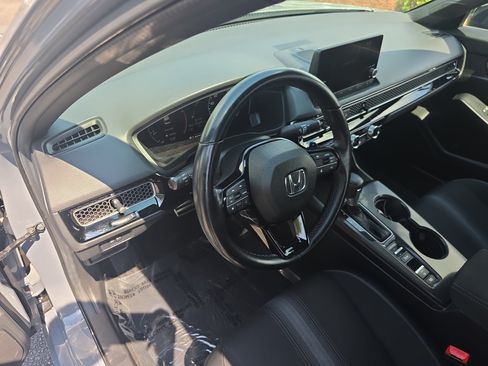 Used 2025 Honda Civic Sport image 15