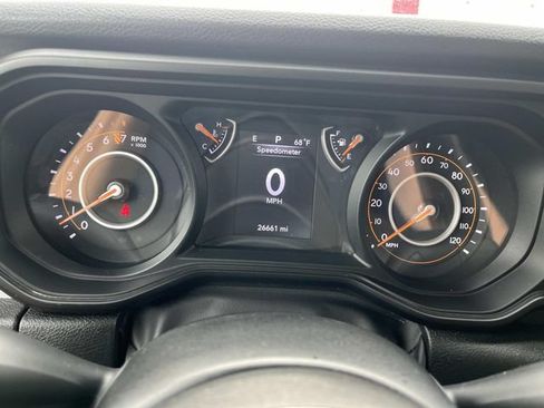 Used 2024 Jeep Gladiator Sport AWD/4WD image 38