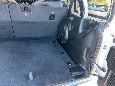 Used 2020 Jeep Wrangler Unlimited Sahara AWD/4WD image 37