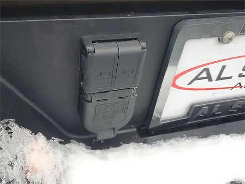 Certified 2022 Chevrolet Silverado 1500 ZR2 w/ Technology Package image 6