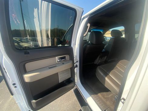 Used 2010 Ford F150 XLT image 18