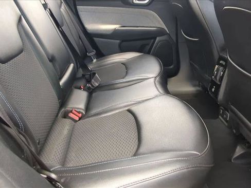 Used 2022 Jeep Compass Latitude w/ Convenience Group AWD/4WD image 25