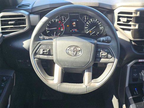 Used 2025 Toyota Tundra SR5 w/ SR5 Premium Package AWD/4WD image 20