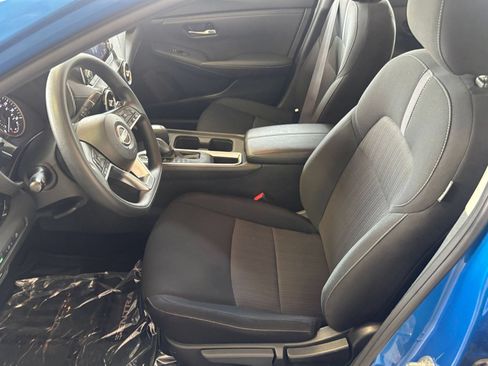 Used 2025 Nissan Sentra SV FWD image 21