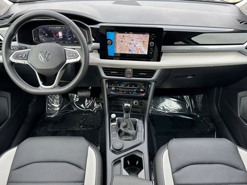 New 2026 Volkswagen Taos SEL image 12