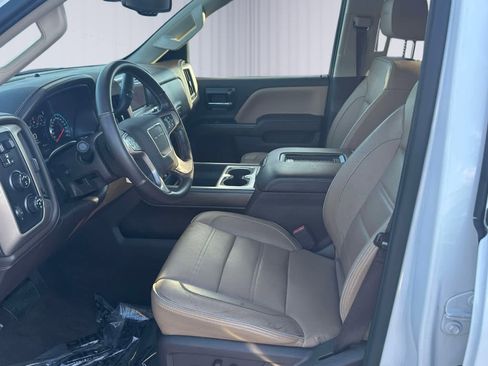 Used 2017 GMC Sierra 2500 Denali w/ Suspension Package, Off-Road image 13