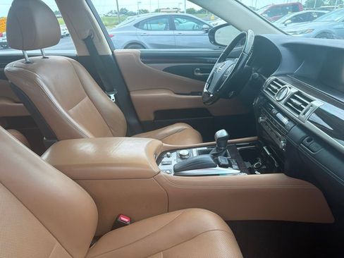 Used 2015 Lexus LS 460 L RWD image 7