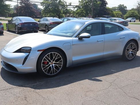 Used 2021 Porsche Taycan 4S AWD/4WD image 2