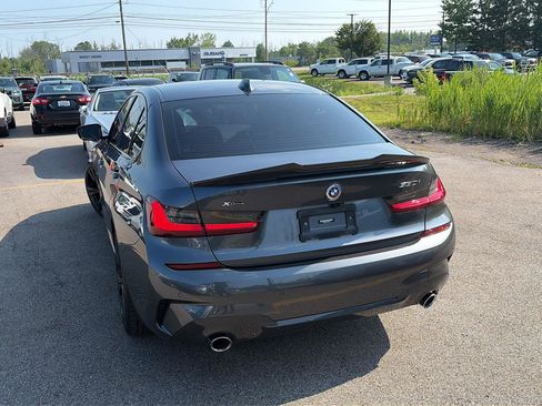 Used 2022 BMW 330i xDrive Sedan AWD/4WD image 3