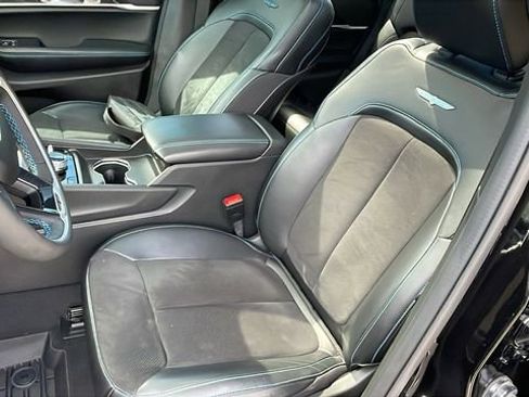 Used 2023 Jeep Grand Cherokee Trailhawk image 13