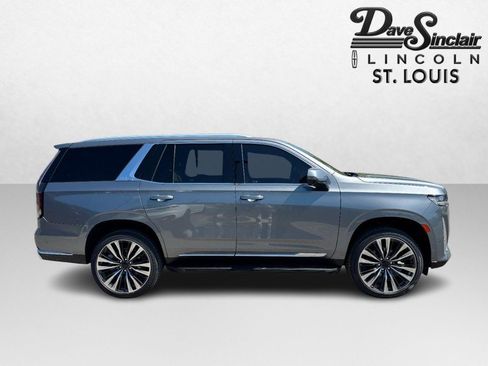 Used 2021 Cadillac Escalade Premium Luxury w/ Driver Assist Tech Package AWD/4WD image 2