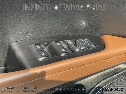 Used 2023 Lincoln Nautilus Reserve AWD/4WD image 13
