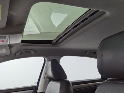 Used 2022 Volkswagen Passat 2.0T SE image 28