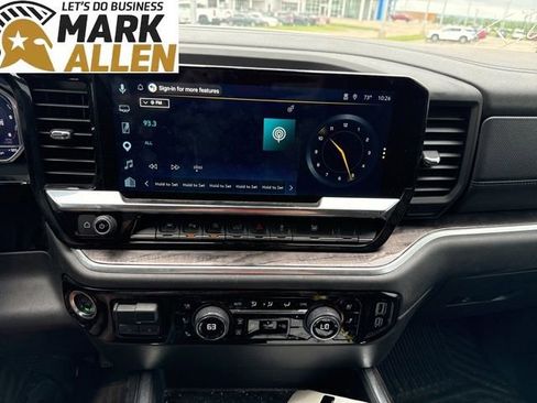 Used 2025 Chevrolet Silverado 1500 LTZ image 9