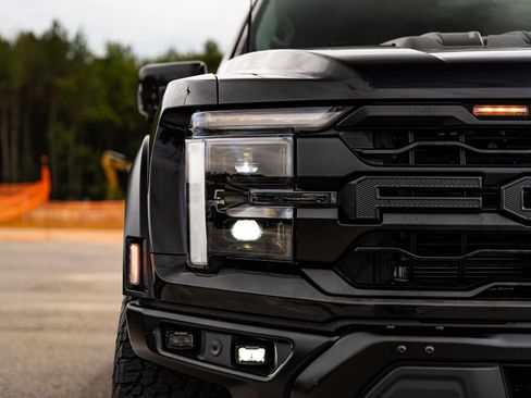 Certified 2025 Ford F150 Raptor w/ Equipment Group 803A Raptor R AWD/4WD image 15