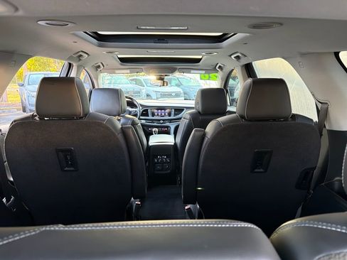 Used 2020 Buick Enclave Avenir w/ Avenir Technology Package image 38