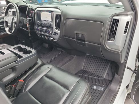 Used 2018 GMC Sierra 2500 SLT w/ Duramax Plus Package image 27